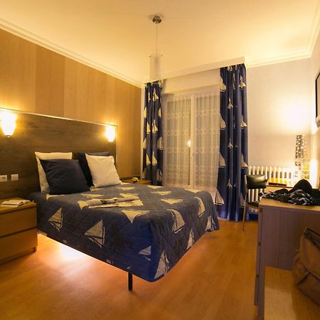 Breizh Hotel Crach Exteriör bild