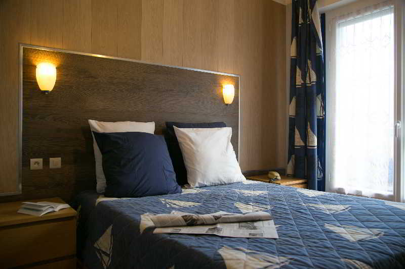 Breizh Hotel Crach Exteriör bild